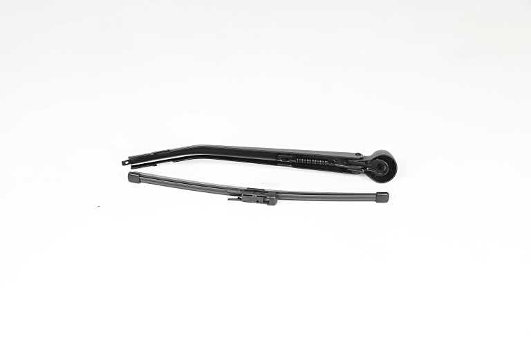 BSG Wiper Arm Set, window cleaning Article number: BSG 15-990-002 cheaply