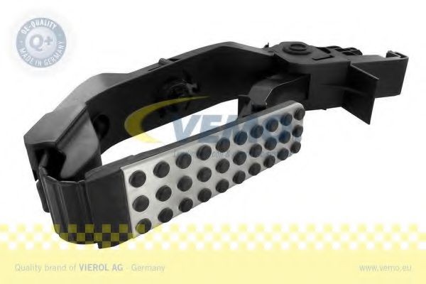 VEMO Accelerator pedal position sensor Article number: V30-82-0011 cheaply