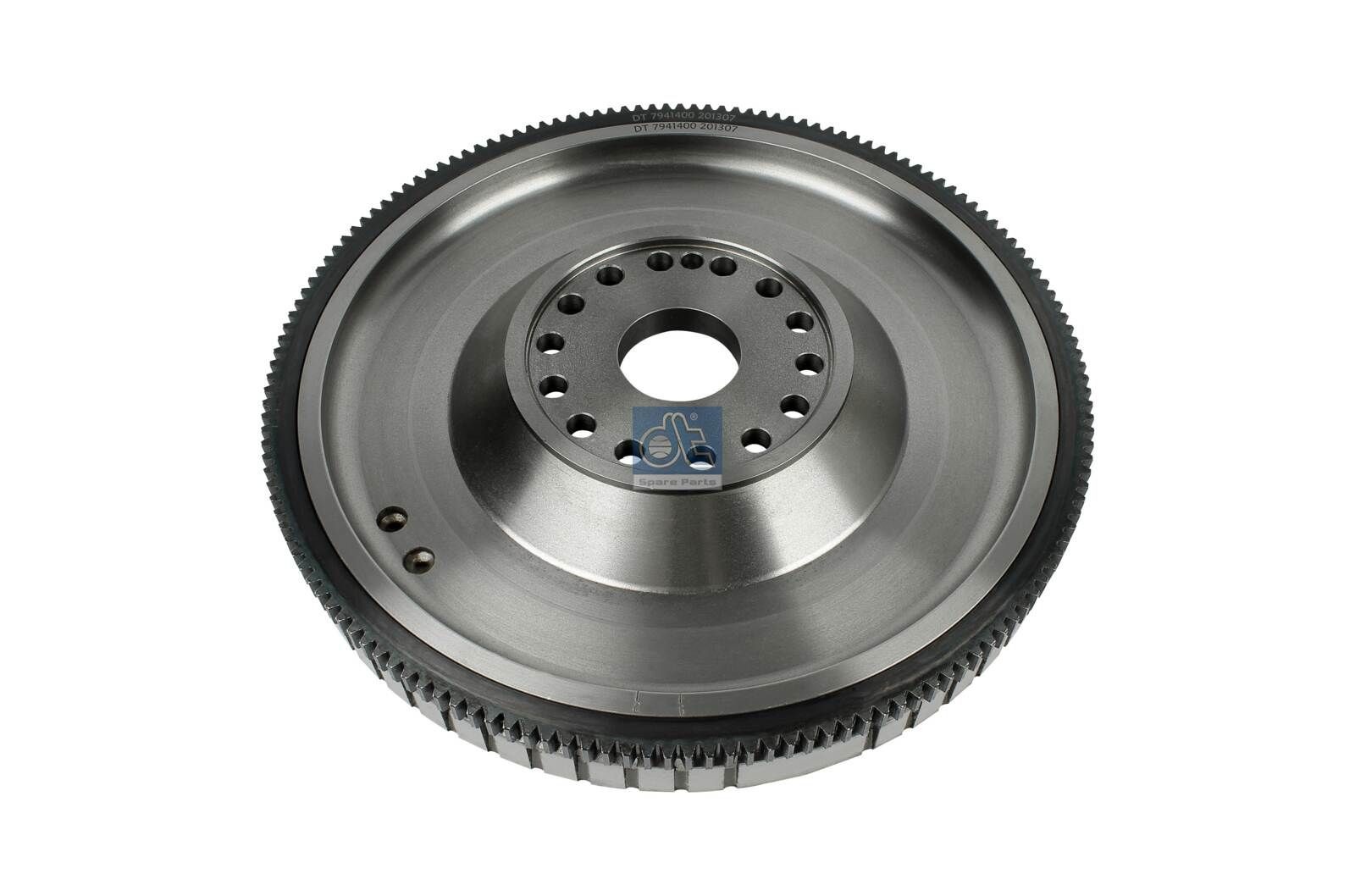 DT Spare Parts Dzesēšanas šķidruma caurule raksta numurs: 2.15722 lēti