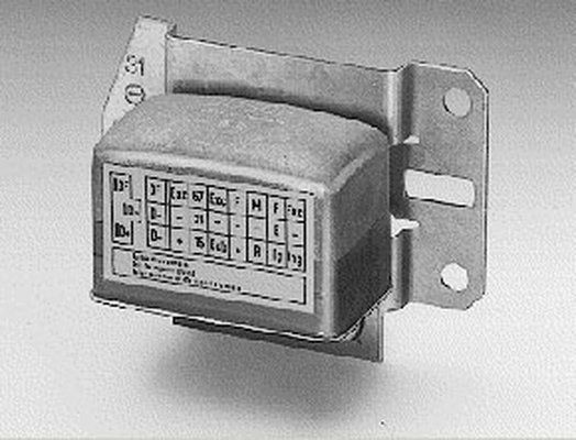 BOSCH Generaatori pingeregulaator Artikli number: 0 192 063 002 soodsalt