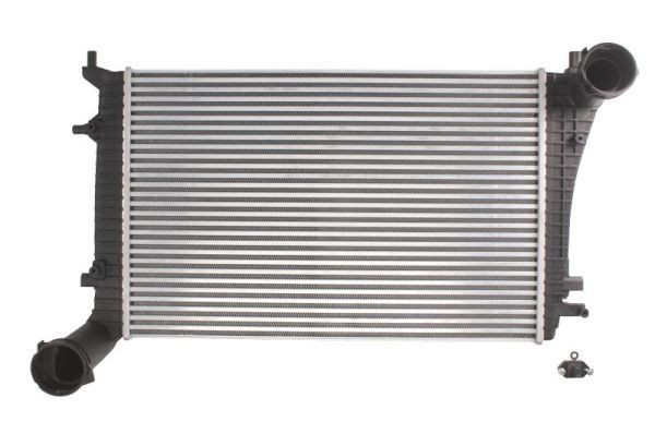 THERMOTEC Intercooler Varenummer: DAA010TT billige