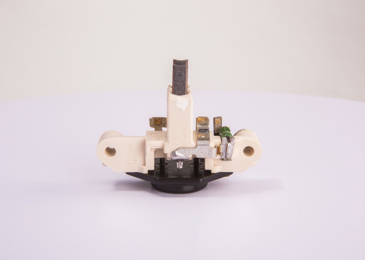 BOSCH Holder, injector Article number: F 00V P01 302 cheaply