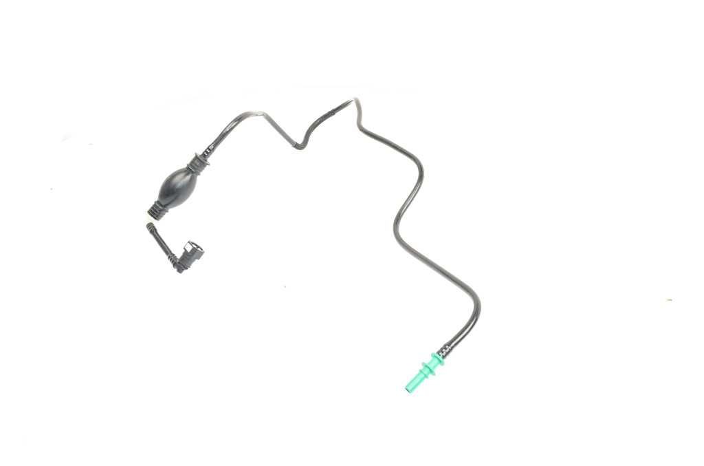 BSG BSG 75-725-013 Voolik, Jääkkütus TRAFIC 2.0 dCi 115 114 HP Diisel