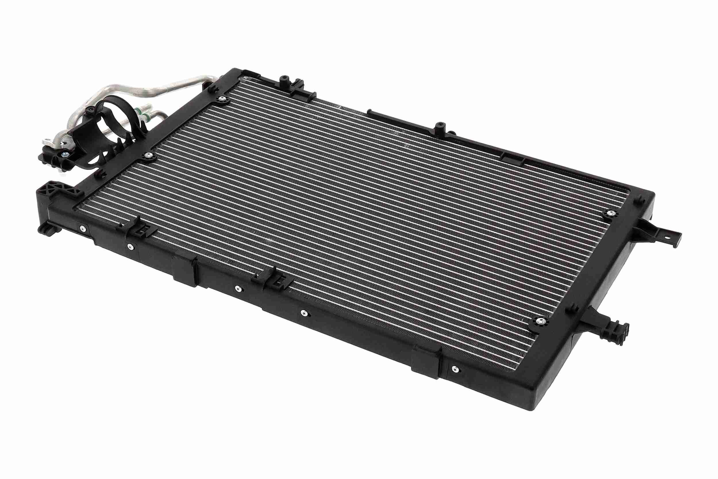 VEMO Air conditioning condenser Article number: V40-62-0007 cheaply