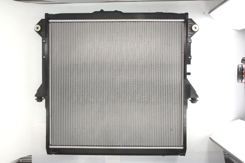 KOYORAD Engine radiator Article number: PL062981 cheaply