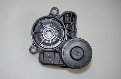 LTD LTD-7Q0615405 Servomotor, standbremse kaliber SUPERB 1.4 TSI 4x4 150 HK Benzin