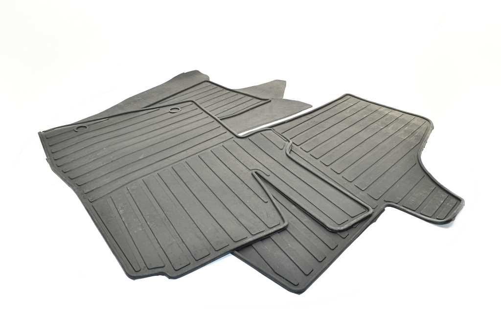 BSG Floor mats Article number: BSG 90-934-013 cheaply