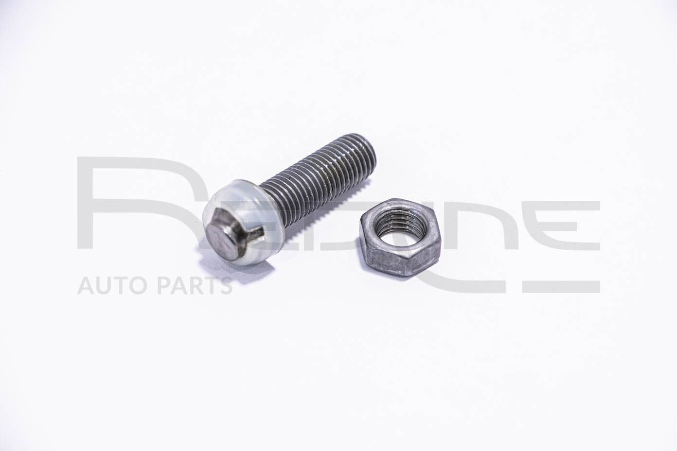 RED-LINE 00HY005 Bolt, rocker arm shaft PAJERO / SHOGUN 2.5 TD 4WD 99 PS Diesel 2000