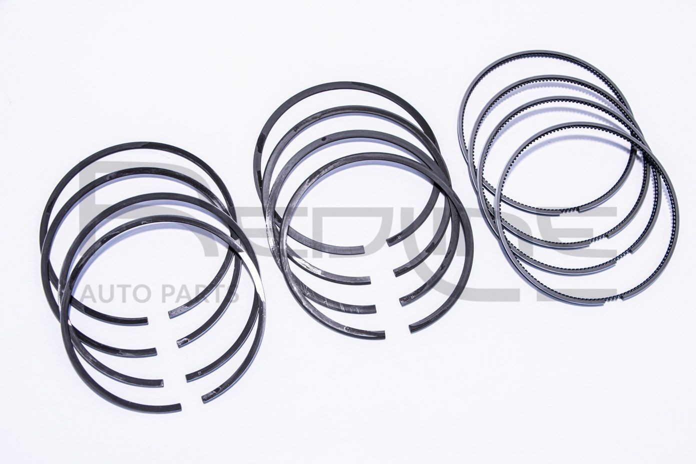 RED-LINE Piston Ring Kit Article number: 04IZ023 cheaply