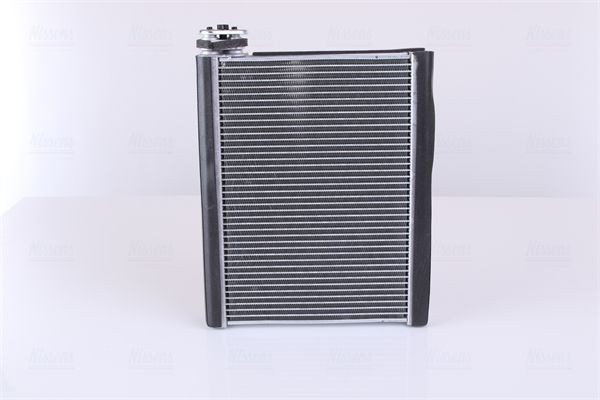 NISSENS Air conditioning evaporator Article number: 92368 cheaply