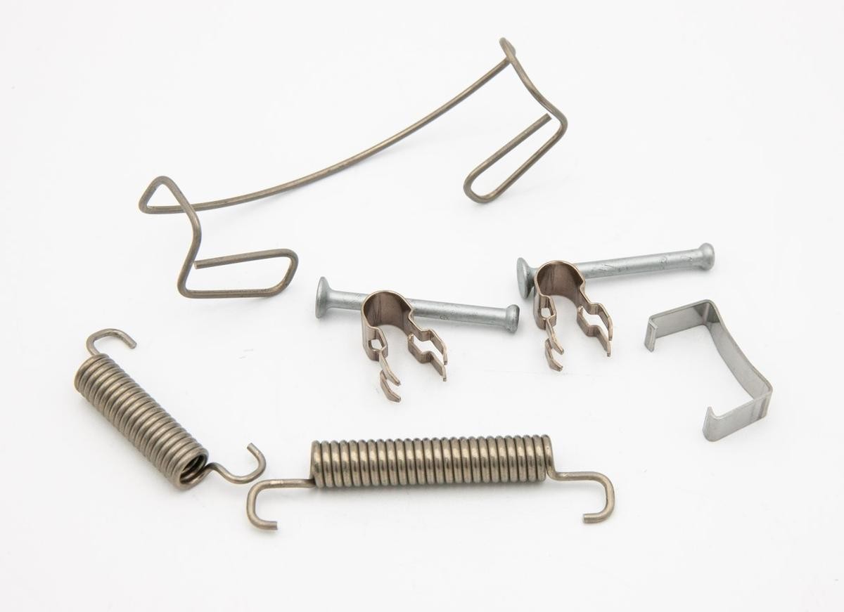 IVECO Brake shoe fitting kit Article number: 42556902 cheaply