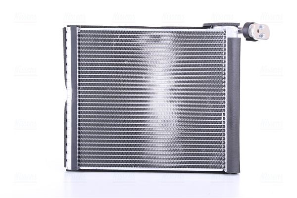 NISSENS Air conditioning evaporator Article number: 92338 cheaply