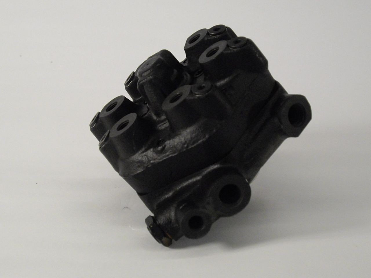 BOSCH 0 438 100 134 Fuel Distributor, injection system SIERRA 2.8 XR4i 150 PS Petrol 1987