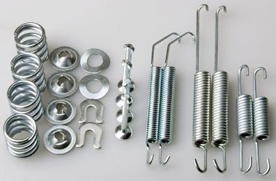 DENCKERMANN B160006 Lisakomplekt, Piduriklotsid SUNNY 2.0 D 75 HP Diisel 1995