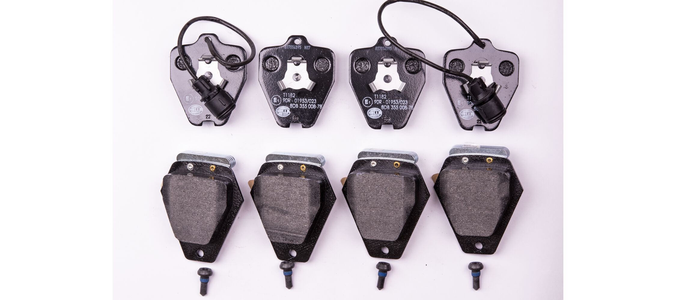 HELLA Remblokken Artikel nummer: 8DB 355 008-781 voordelig