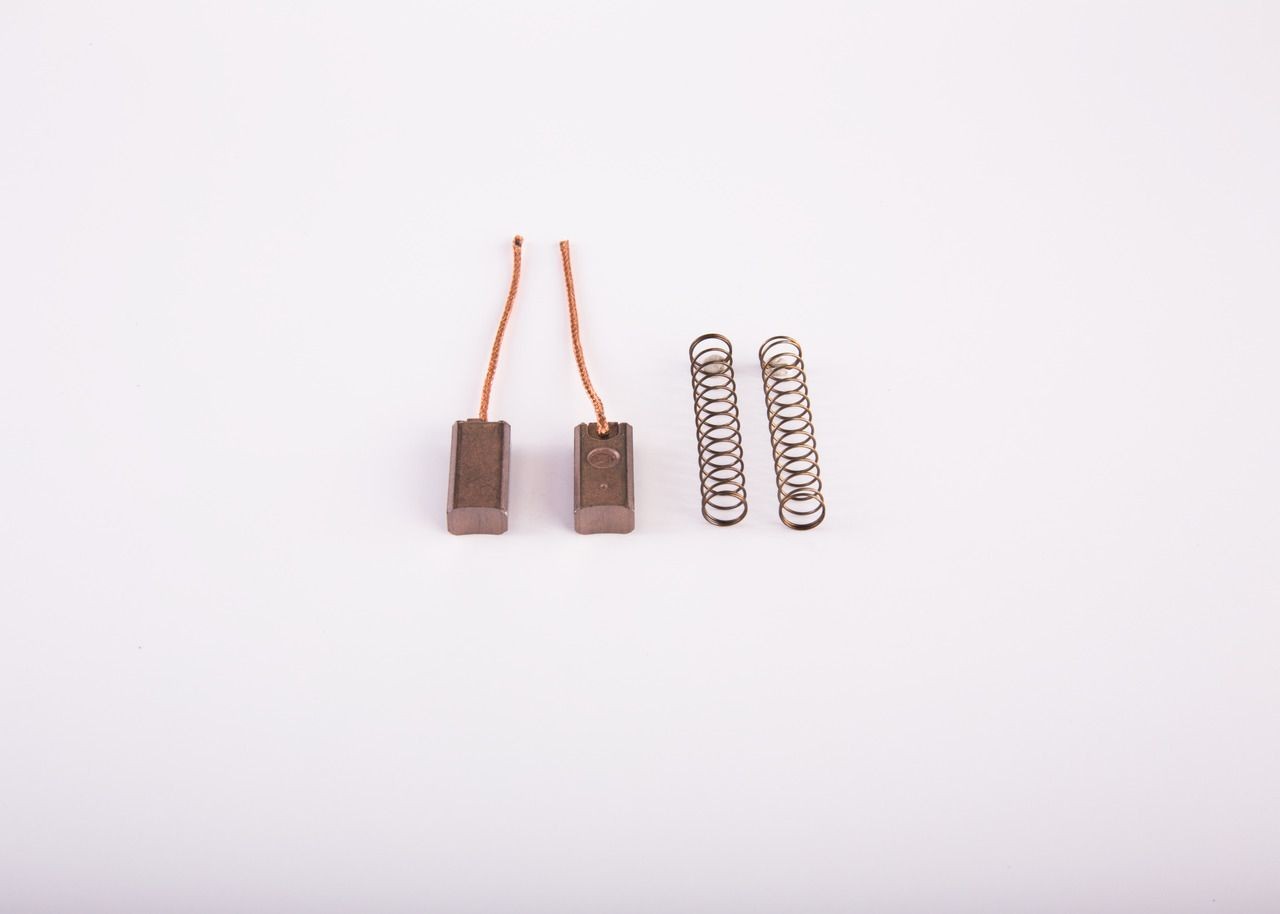 BOSCH Ogļu sukas, Ģenerators raksta numurs: 9 124 080 037 lēti